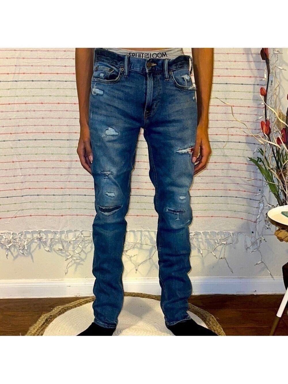 ❗️🎉HOST PICK❗️Old Navy Flex Slim Fit Plaid Ted Patch Distressed Jeans
